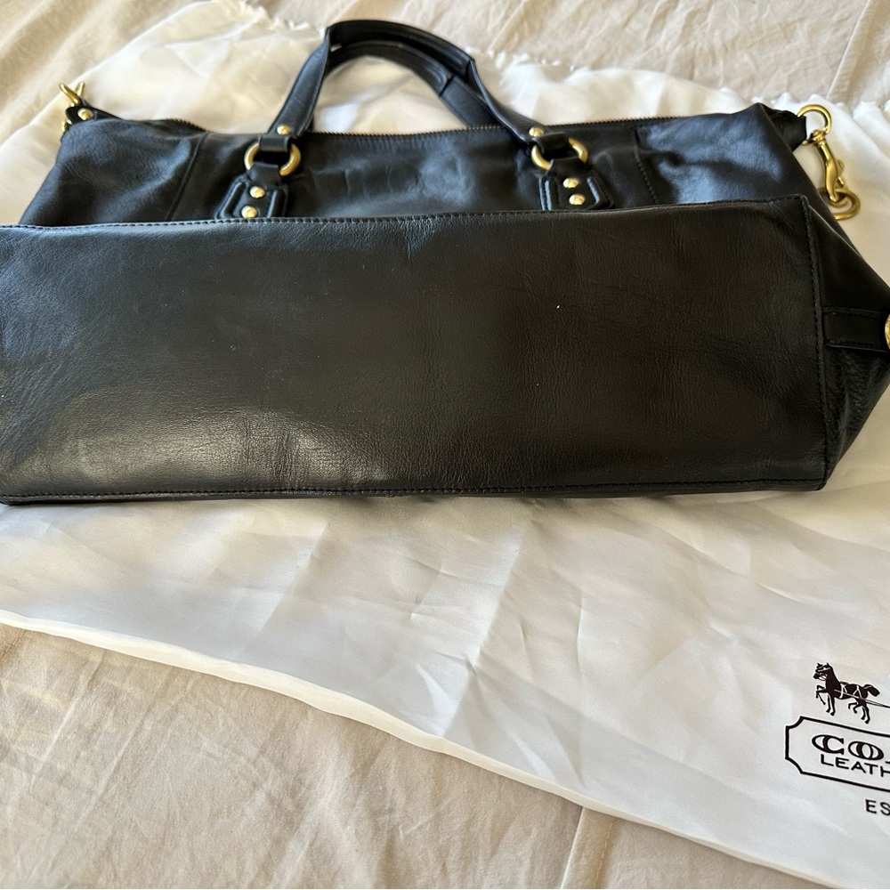 Vintage Coach Black Leather Shoulder Bag - Picture 3 of 12